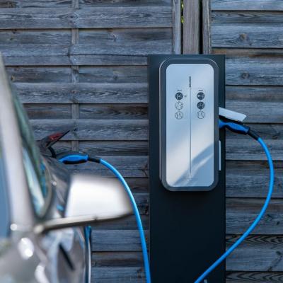 BORNE DE RECHARGE DE VEHICULE ELECTRIQUE